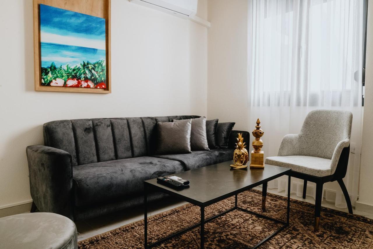 Alexandra Boutique Residence Downtown 알렉산드로폴리스 외부 사진
